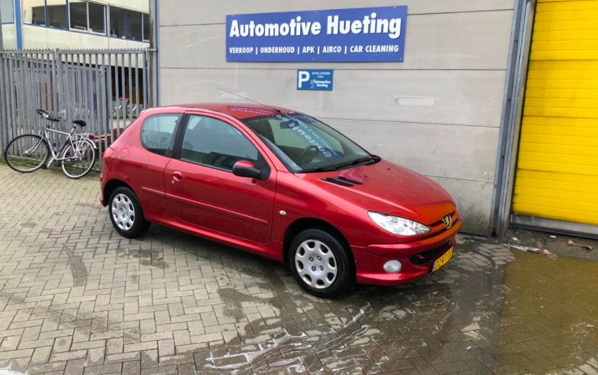 Peugeot 206