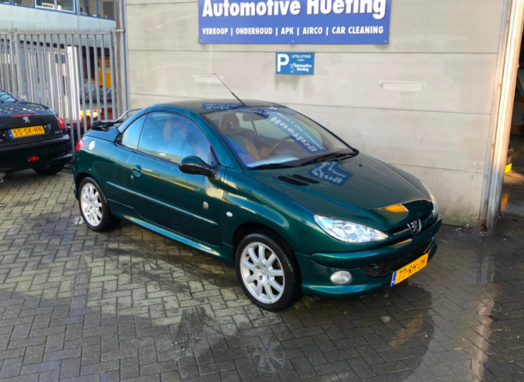 Peugeot 206 cc Roland Garros uit 2005