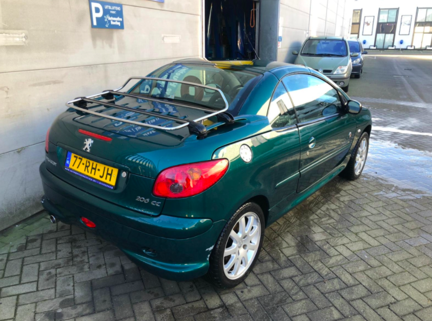 Peugeot 206 cc Roland Garros uit 2005
