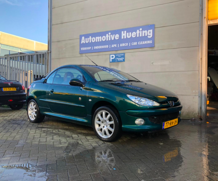 Peugeot 206 cc Roland Garros uit 2005