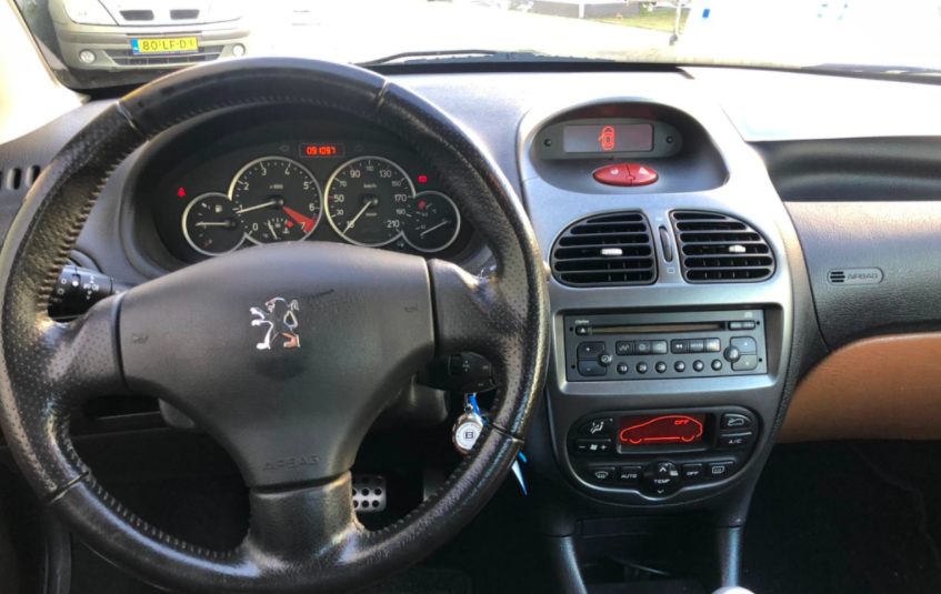 Peugeot 206 cc Roland Garros