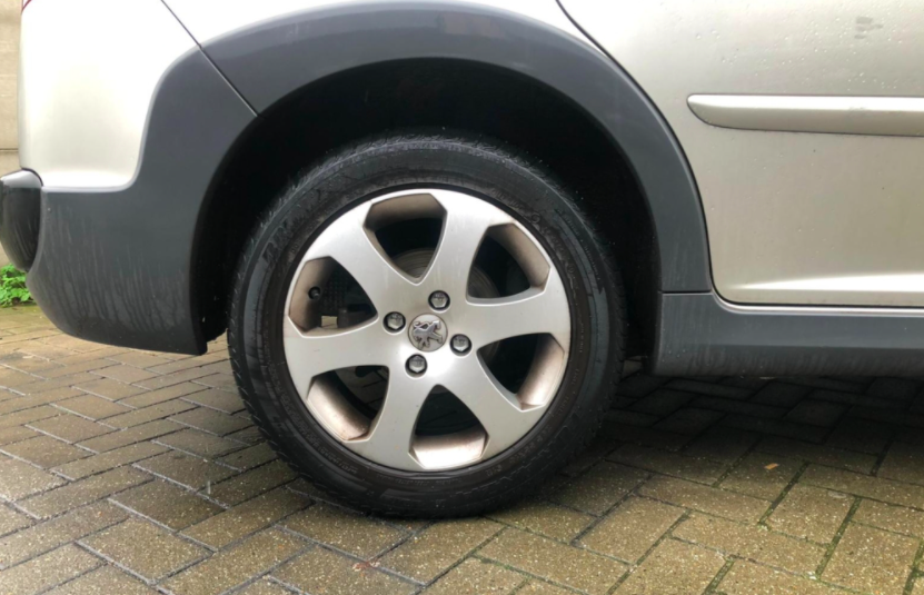 Peugeot 207 SW Outdoor