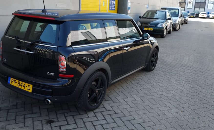 MINI CLUBMAN