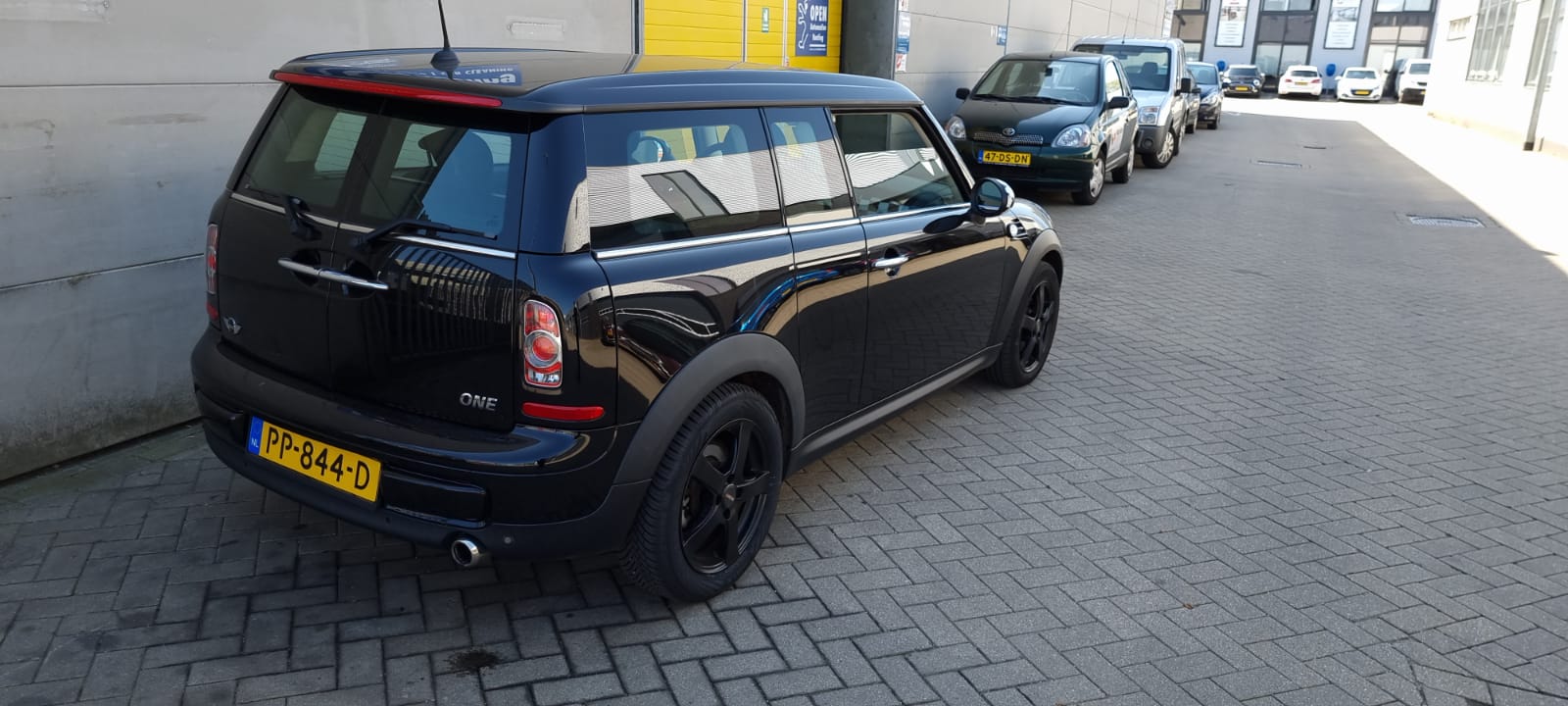 MINI CLUBMAN