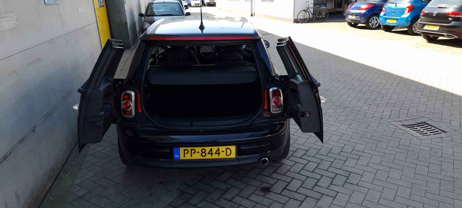 MINI CLUBMAN