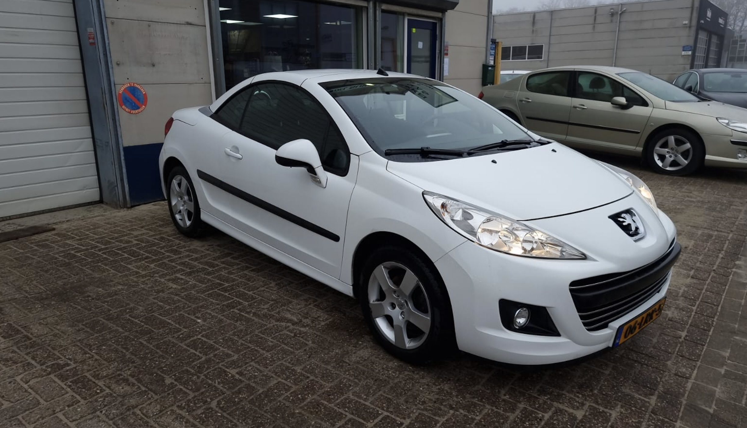 Peugeot 207 cc