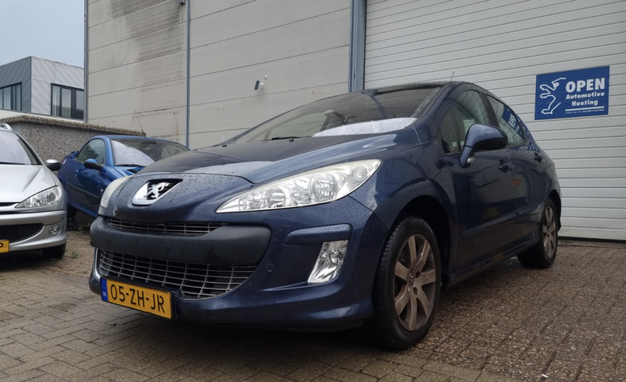 Peugeot 308 uit 2008