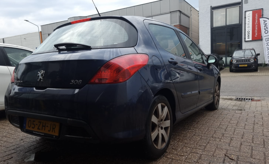 Peugeot 308 uit 2008