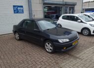 Peugeot 306 cabrio uit 1995