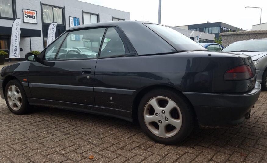 Peugeot 306 cabrio uit 1995