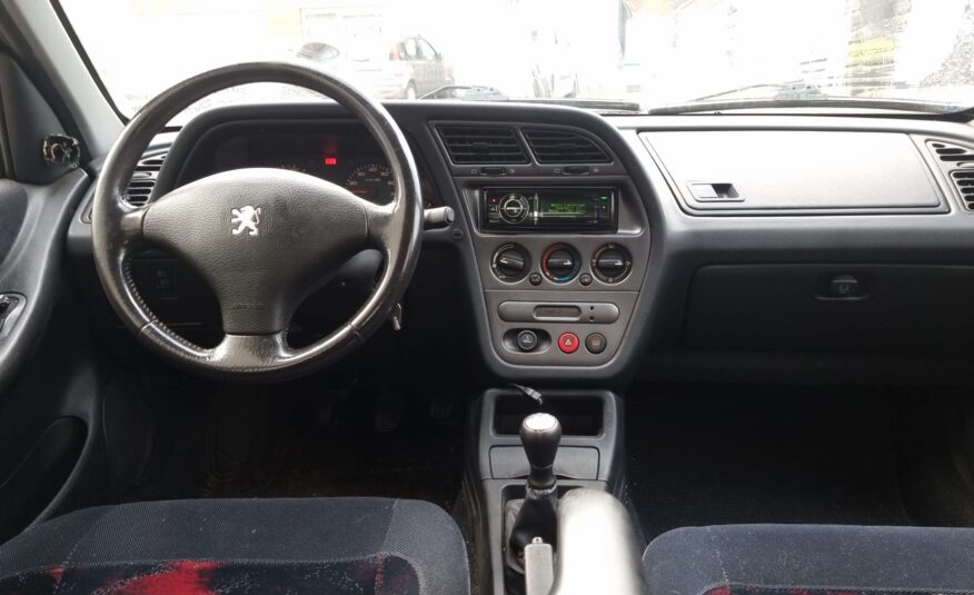 Peugeot 306xsi uit 1998