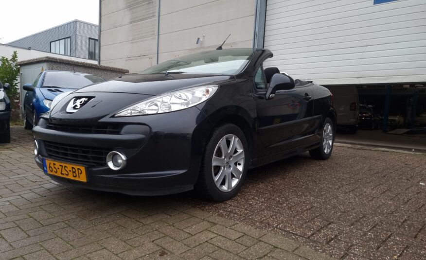 Peugeot 207cc uit 2008