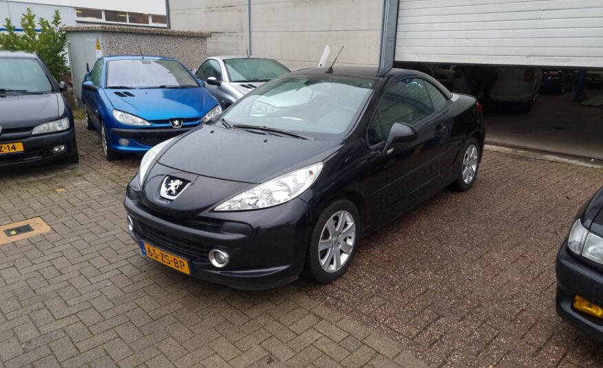 Peugeot 207cc uit 2008