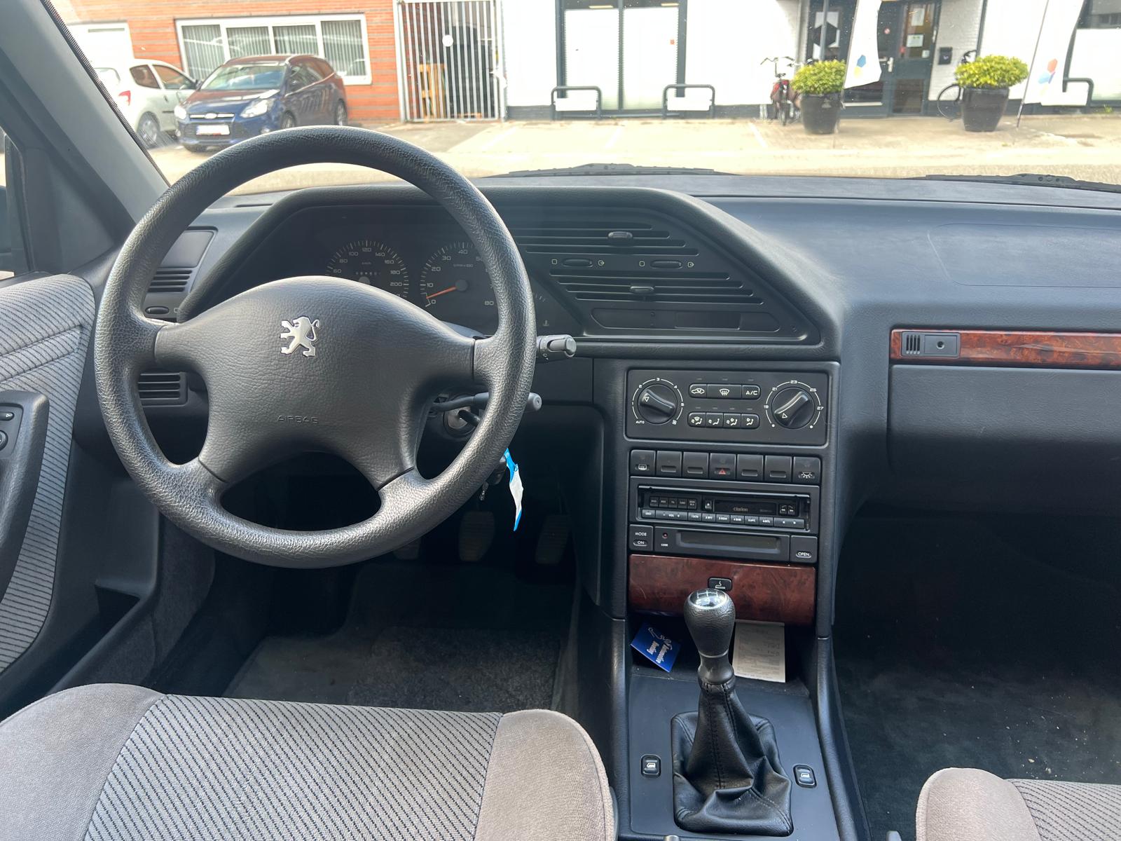Peugeot 605 2.0 ST