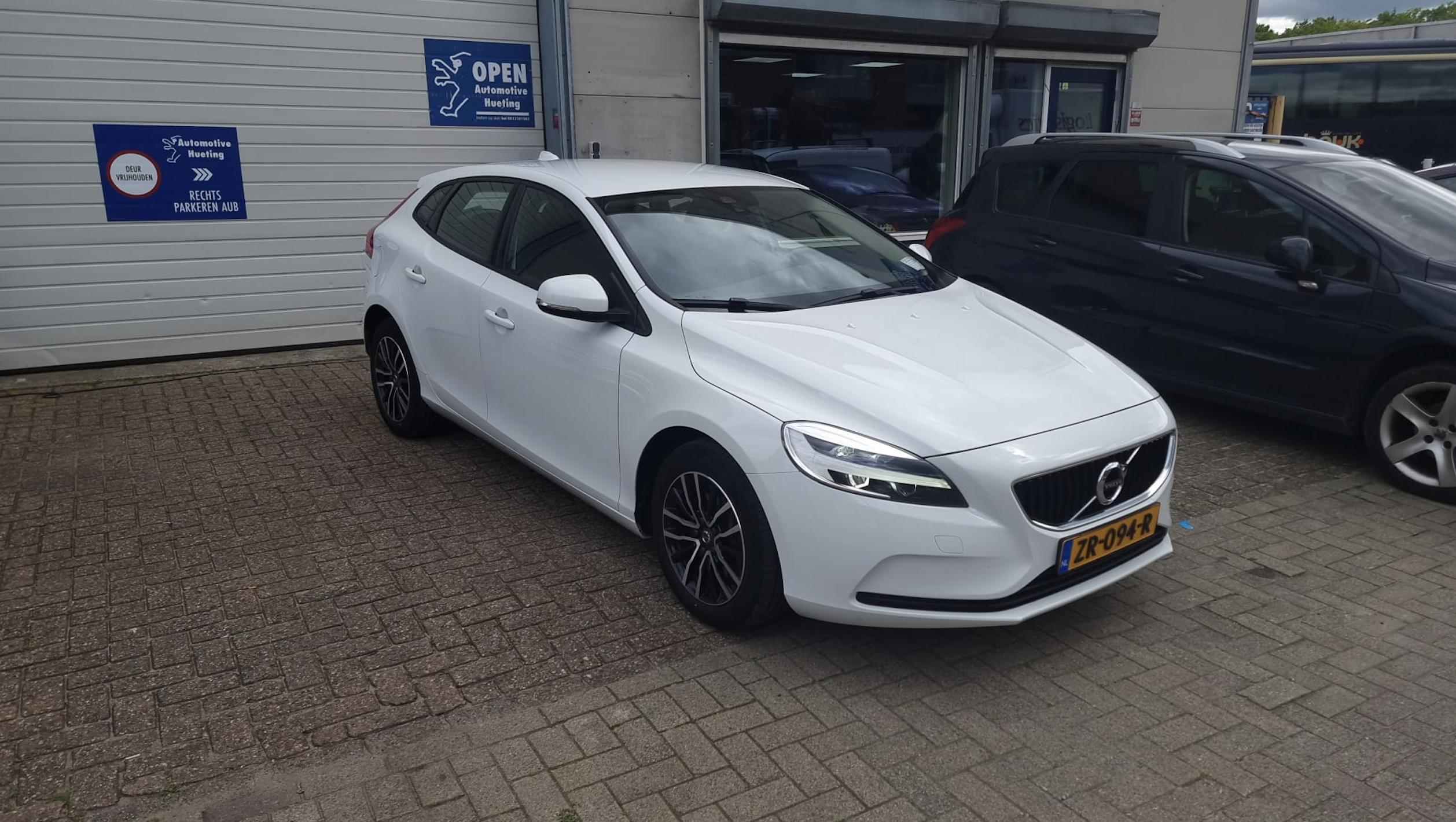 Volvo V40