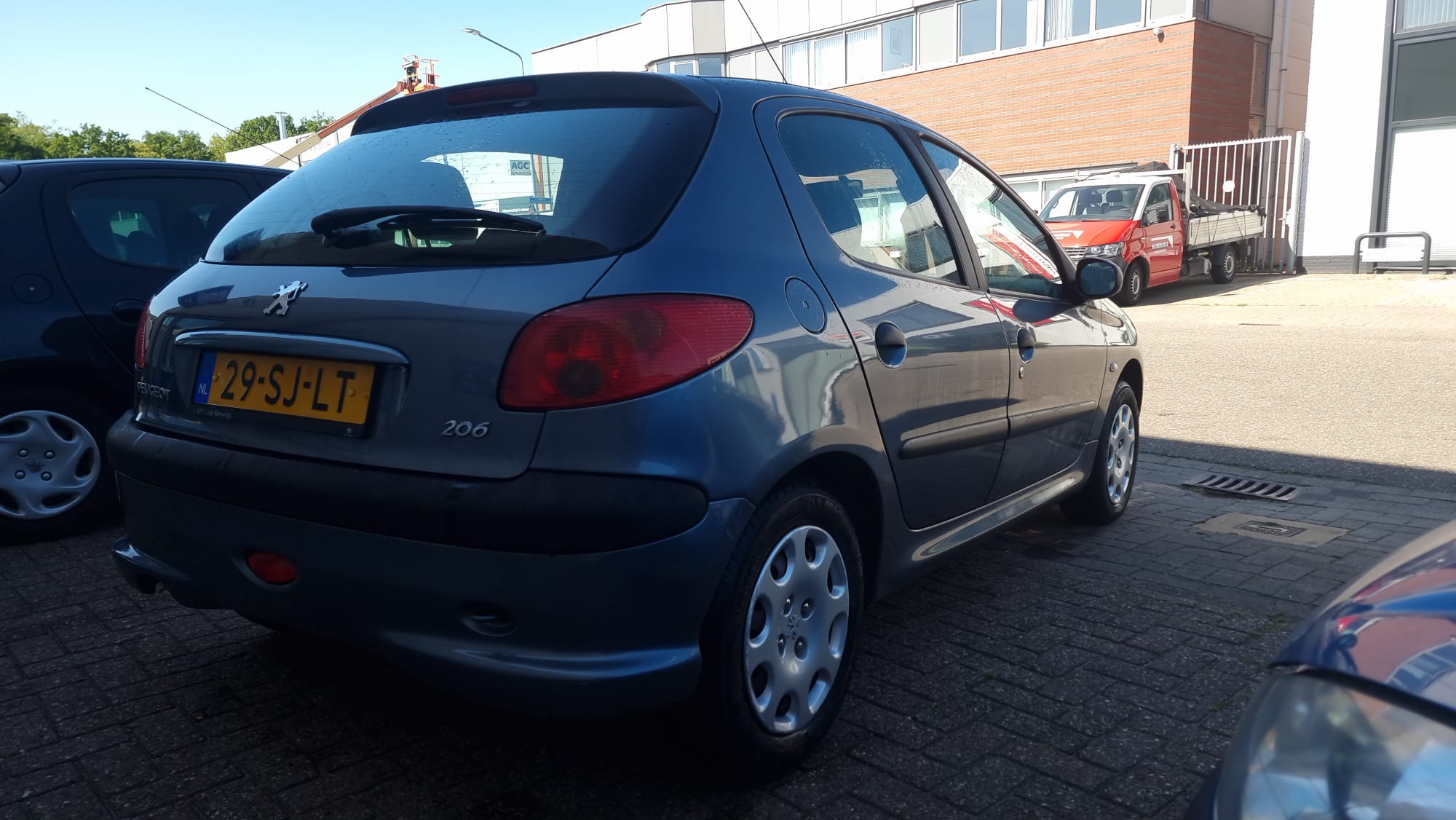 Peugeot 206
