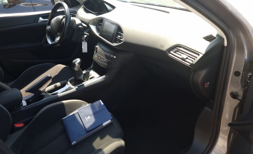 Peugeot 308 sw uit 2016