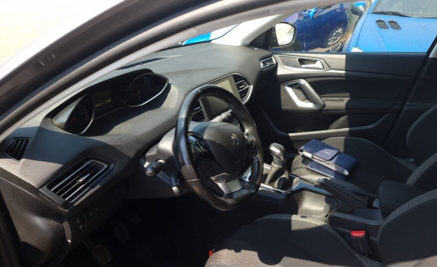 Peugeot 308 sw uit 2016