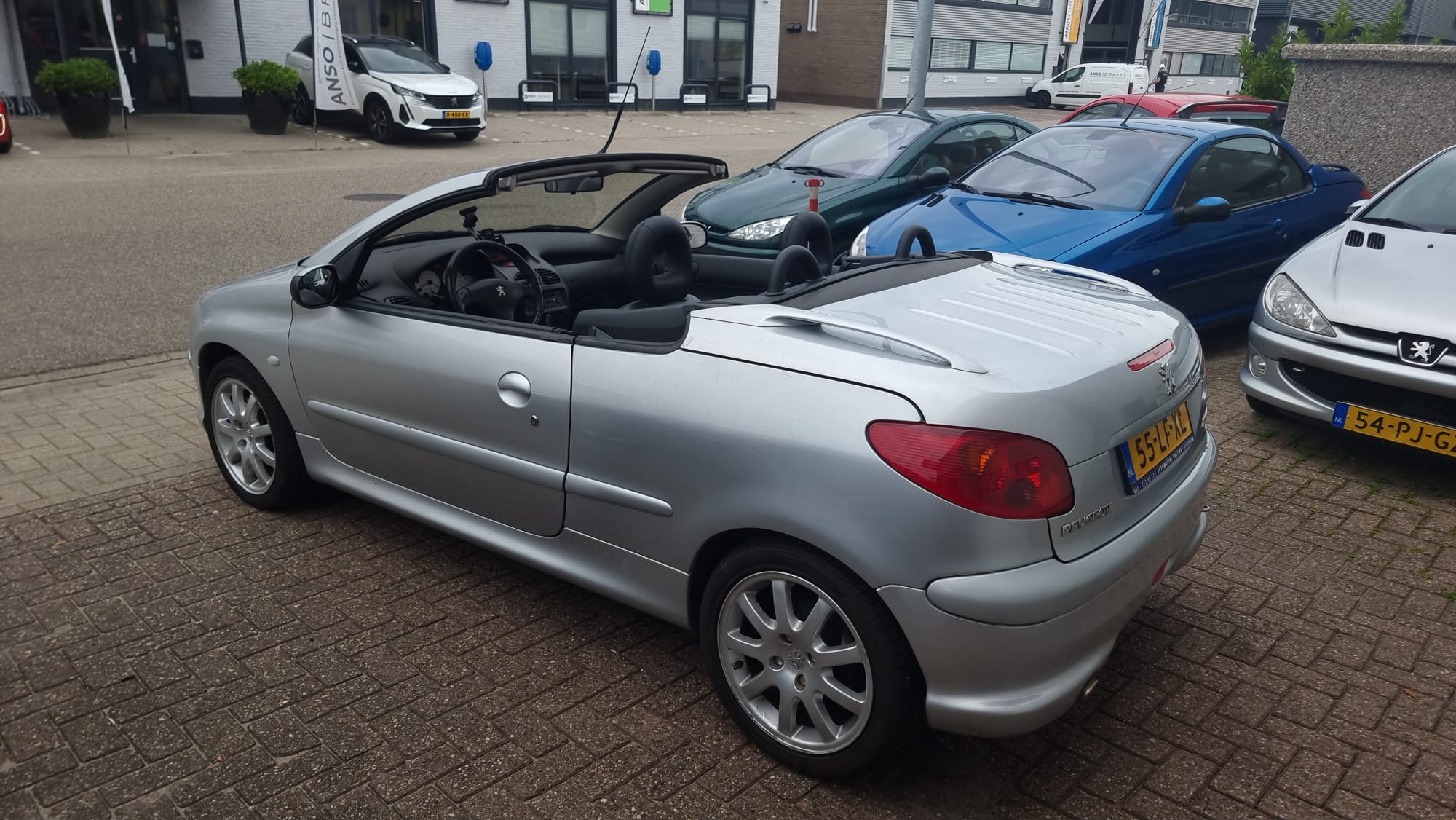 Peugeot 206 CC uit 2003