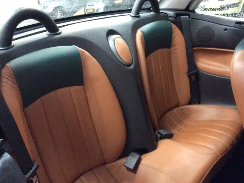 Peugeot 206 cabrio Roland Garros uit 2002
