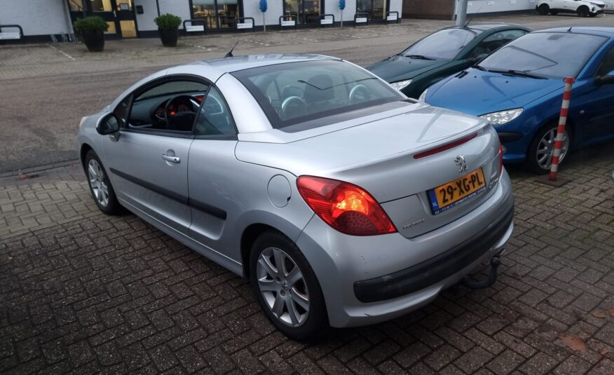 Peugeot 207 cc uit 2007