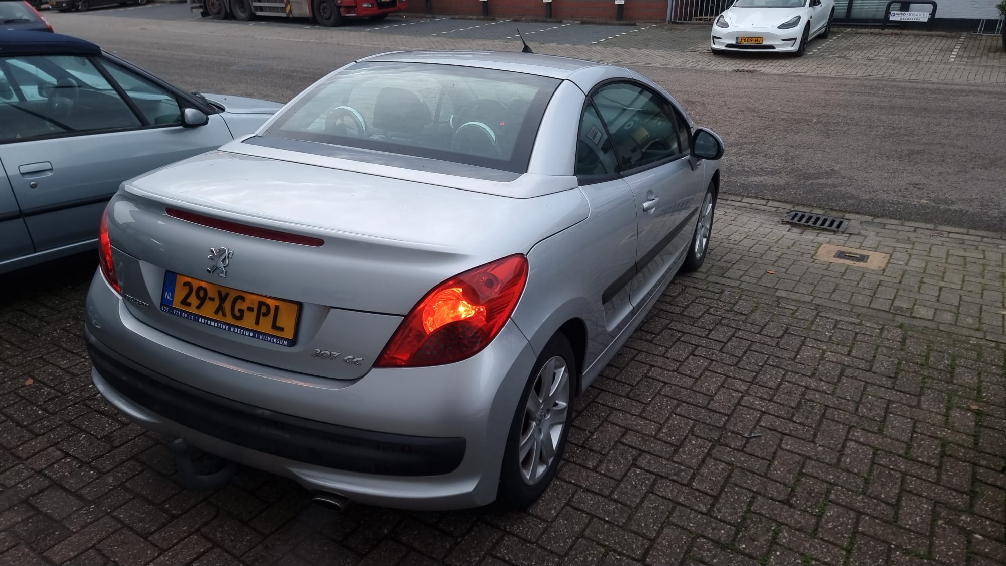 Peugeot 207 cc uit 2007