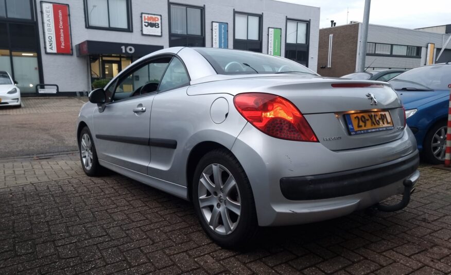 Peugeot 207 cc uit 2007