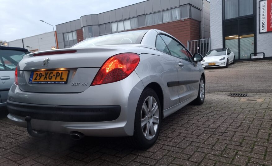 Peugeot 207 cc uit 2007