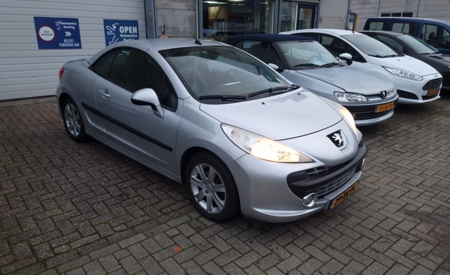 Peugeot 207 cc uit 2007