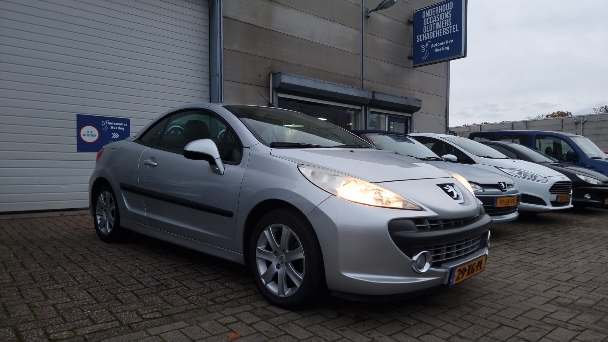 Peugeot 207 cc uit 2007