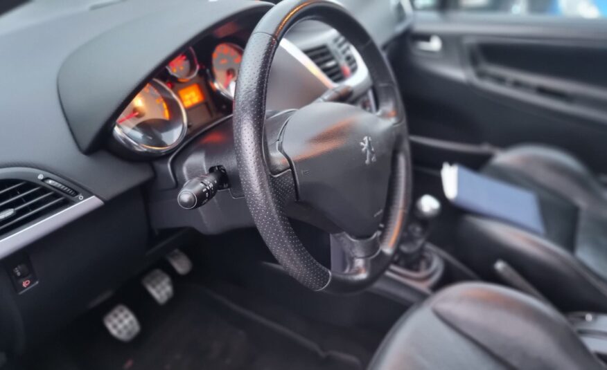 Peugeot 207 cc uit 2007