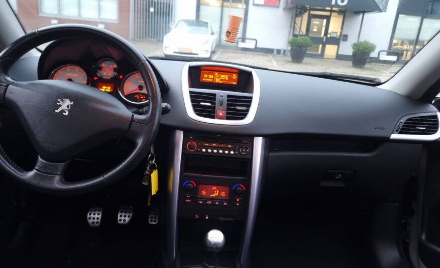 Peugeot 207 cc uit 2007