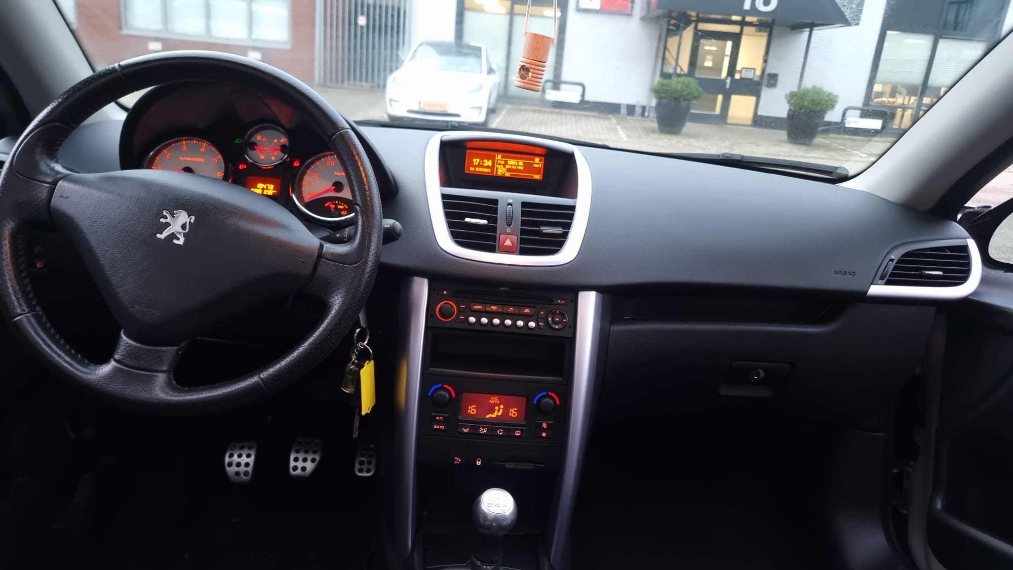 Peugeot 207 cc uit 2007