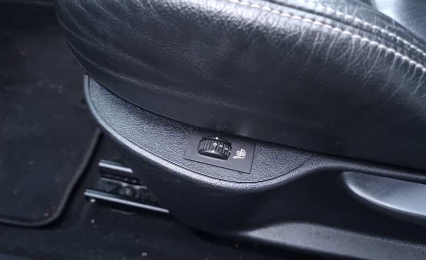 Peugeot 207 cc uit 2007