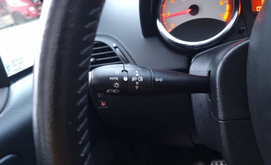 Peugeot 207 cc uit 2007
