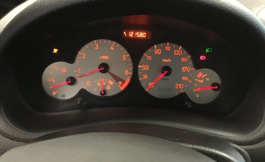 Peugeot 206 CC uit 2004