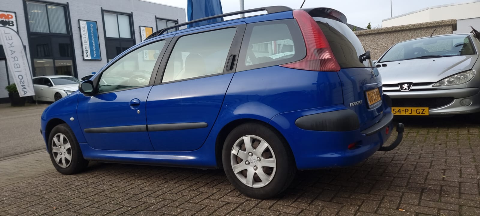 Peugeot 206sw uit 2002