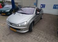 Peugeot 206 CC Roland Garros uit 2005