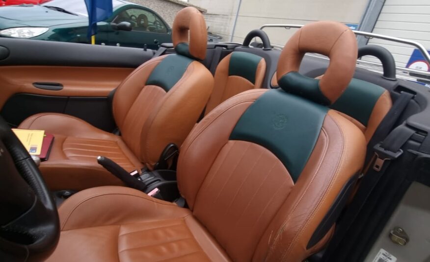 Peugeot 206 CC Roland Garros uit 2005