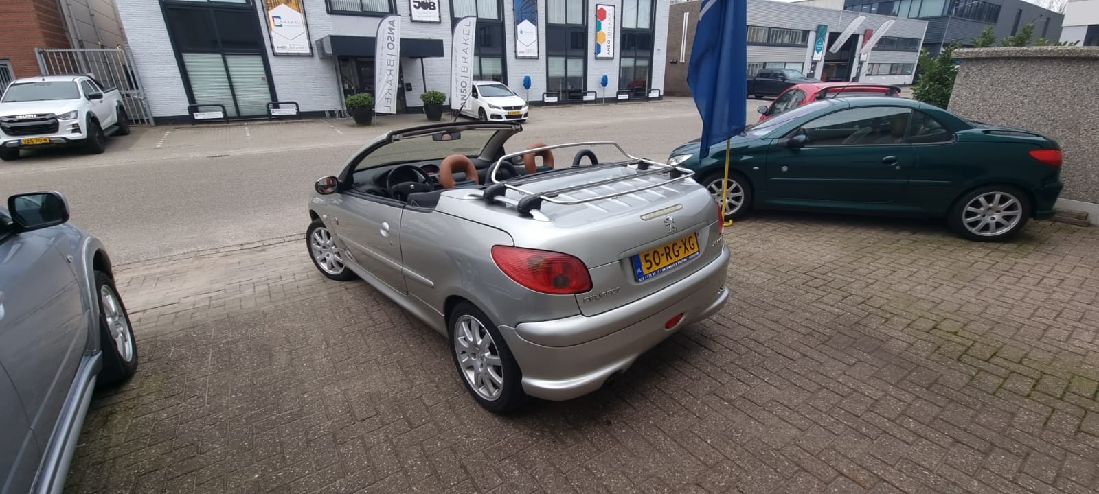 Peugeot 206 CC Roland Garros uit 2005