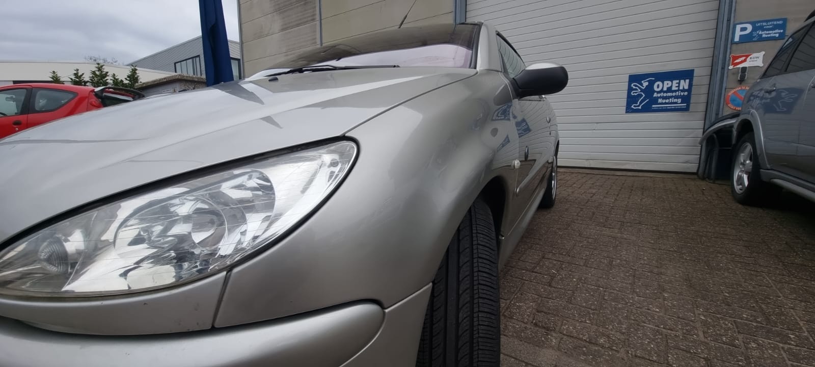 Peugeot 206 CC Roland Garros uit 2005