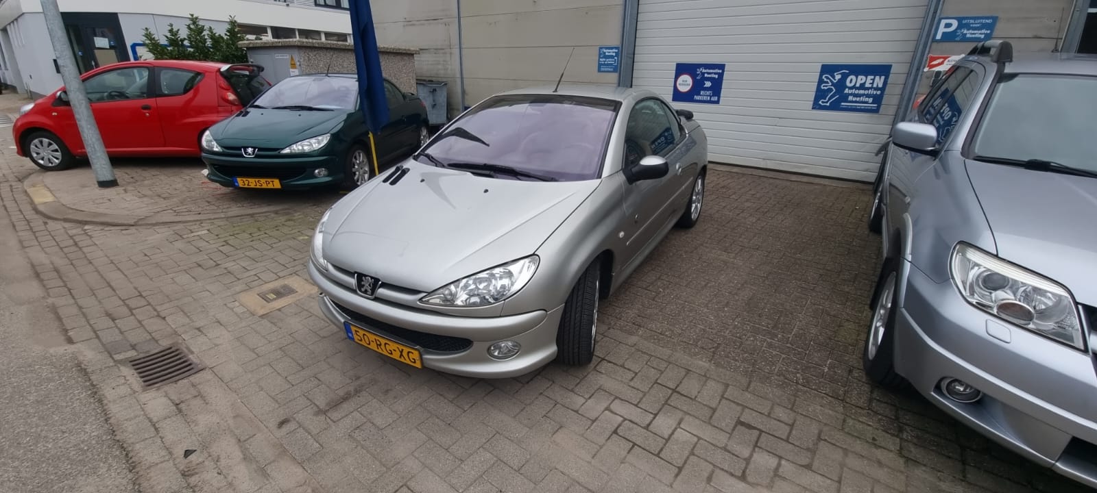 Peugeot 206 CC Roland Garros uit 2005