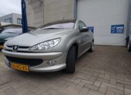 Peugeot 206 CC Roland Garros uit 2005