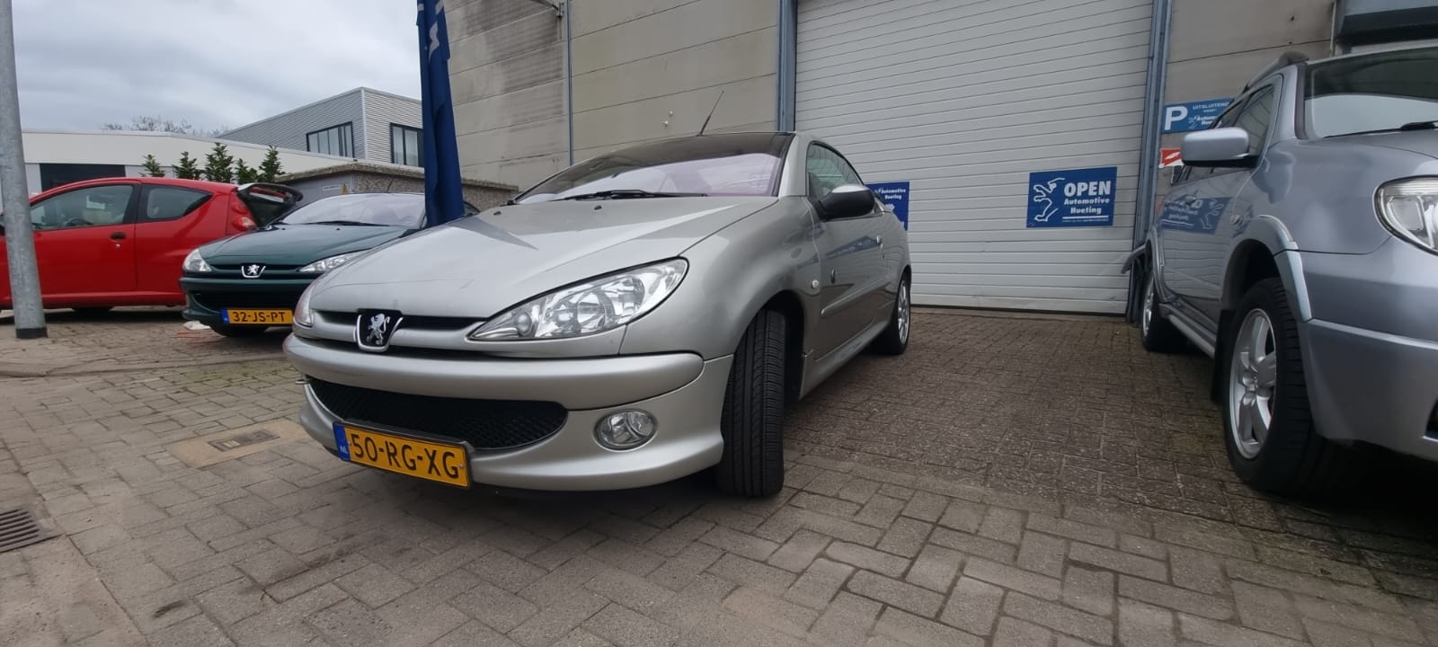Peugeot 206 CC Roland Garros uit 2005