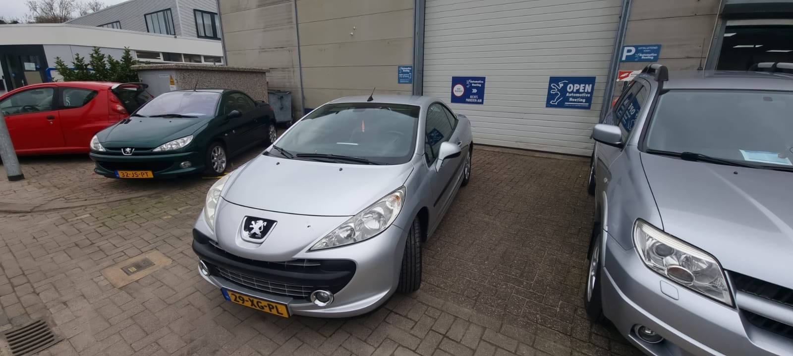 Peugeot 207 CC uit 2007