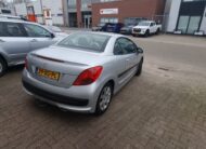 Peugeot 207 CC uit 2007