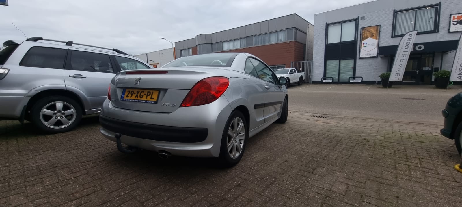 Peugeot 207 CC uit 2007