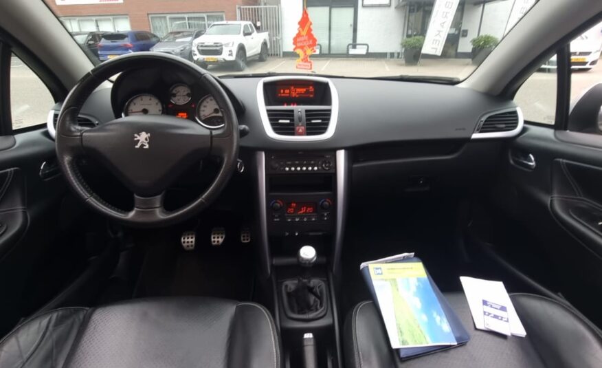 Peugeot 207 CC uit 2007
