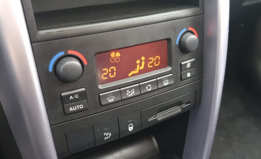Peugeot 207 CC uit 2007