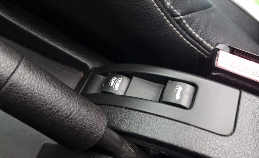 Peugeot 207 CC uit 2007